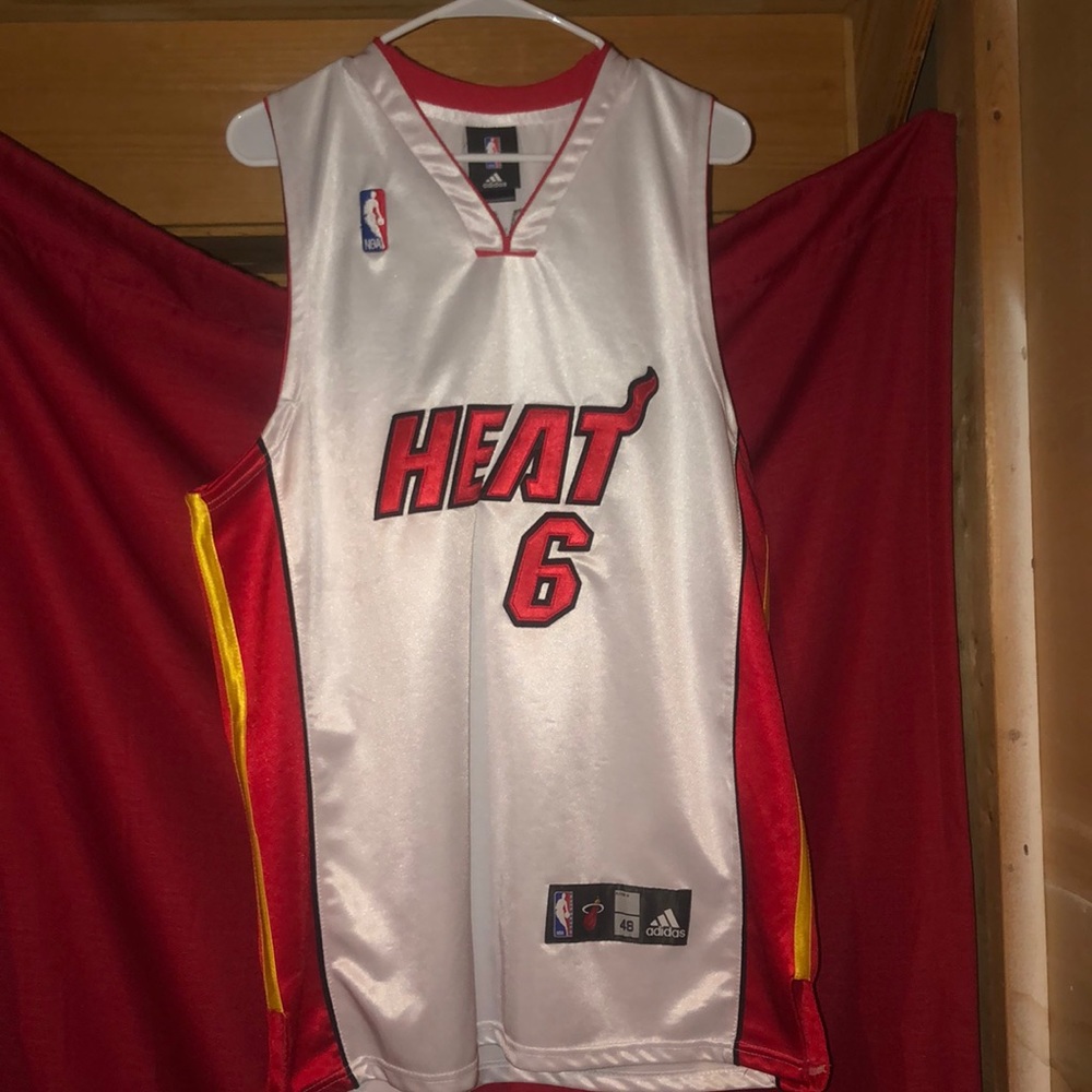 48/ Adult Large Miami Heat James Jersey